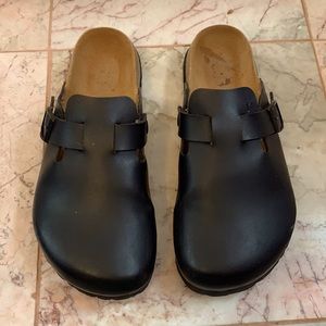 Betula by Birkenstock size 9 (40) Black Clogs
